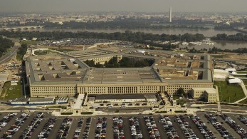 Pentagon Leaks: Ύποπτος για τη διαρροή 21χρονος εθνοφρουρός – Αναμένεται να συλληφθεί από το FBI