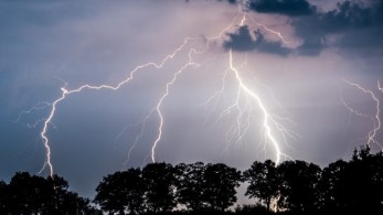 Νέα επιδείνωση του καιρού – Βροχές, ενισχυμένοι άνεμοι και πτώση της θερμοκρασίας