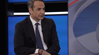 Μητσοτάκης: Αύξηση αφορολόγητου κατά €1.000 ανά παιδί, μείωση εισφορών και κατώτατος μισθός στα 950 ευρώ