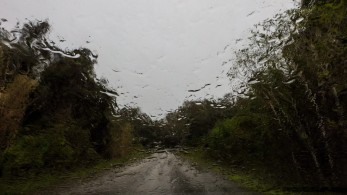 Καιρός: Βροχές, καταιγίδες και πτώση της θερμοκρασίας