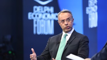 Σταϊκούρας στους Δελφούς: Αυξήσεις μισθών, μειώσεις ασφαλιστικών εισφορών οι προτεραιότητες για τη νέα τετραετία