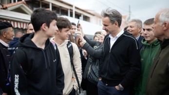 Δημοσκόπηση Metron: ισχυρό προβάδισμα ΝΔ με 7,7%