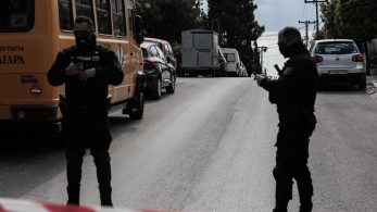 Χήρα Καραϊβάζ: Με τις συλλήψεις δικαιώνεται η μνήμη του – Ευχαριστώ την ελληνική αστυνομία