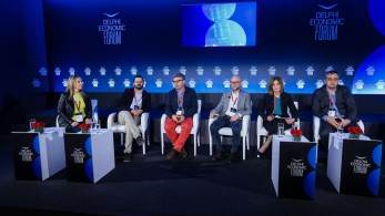 Οικονομικό Φόρουμ Δελφών: Αντισυστημικές τάσεις και συμπεριφορά – Οι κίνδυνοι για τη δημοκρατία