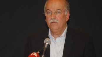 Ο Φλωρίδης καταγγέλλει «οργανωμένη μεταφορά» χιλιάδων μουσουλμάνων από τη Γερμανία (Βίντεο)