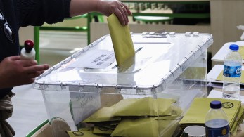 Εκλογές στην Τουρκία: η «κόκκινη γραμμή» του εν δυνάμει ρυθμιστή Σινάν Ογάν Εκλογές στην Τουρκία: η «κόκκινη γραμμή» του εν δυνάμει ρυθμιστή Σινάν Ογάν