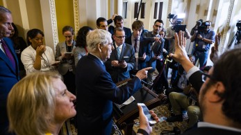 ΗΠΑ: το Κογκρέσο απέτρεψε τον κίνδυνο κήρυξης στάσης πληρωμών