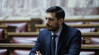 Φασιστοειδή έριξαν χημικά σε συγκέντρωση του Κυρανάκη - Οργισμένη αντίδραση της ΝΔ (βίντεο)