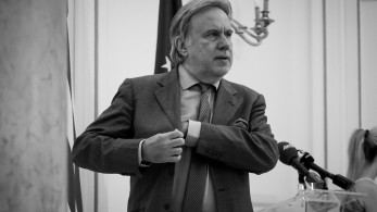 Αφανισμό της μεσαίας τάξης θέλει ο ΣΥΡΙΖΑ - Θύελλα αντιδράσεων κατά Κατρούγκαλου για τις αυξήσεις στις εισφορές