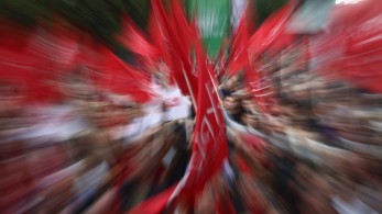 Ο κουβάς του Τσίπρα και οι νέοι!