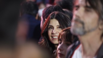 Τρολάρουν τον ΣΥΡΙΖΑ και η Πόπη τσίμπησε