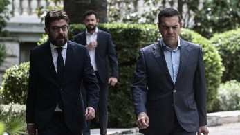 Απειλή για τη Δημοκρατία -κατά τον Τσίπρα- η ψήφος των πολιτών