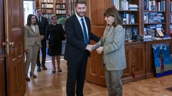 Εκλογές 2023: Στη Σακελλαροπούλου ο Ανδρουλάκης για τη διερευνητική εντολή