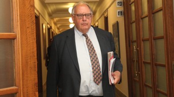 Ο Δημήτρης Αβραμόπουλος «αποχαιρετά» τον Θεόδωρο Πάγκαλο