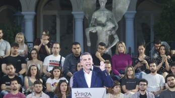 Σύντροφε Αλέξη, κι όμως δεν γυρίζει