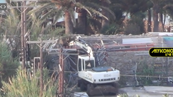 Μύκονος: μπήκαν οι μπουλντόζες στο Nammos