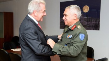 Αβραμόπουλος για απώλεια Κωσταράκου: Υπήρξε άξιος Έλληνας και πατριώτης