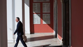 Από τα υπουργικά καθήκοντα στη μάχη των εκλογών ο Σταύρος Καλαφάτης