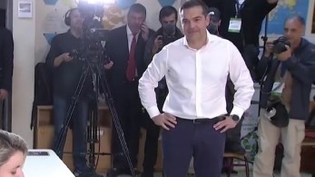 Εκλογές 2023 - Ψήφισε στην Κυψέλη ο Αλέξης Τσίπρας: Η αλλαγή είναι στα χέρια του λαού μας