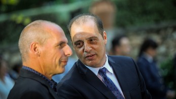 Ζορίζουν τα πράγματα για Βελόπουλο και Βαρουφάκη