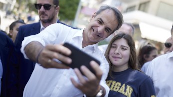 Επίσκεψη του Κυριάκου Μητσοτάκη στο Παλαιό Φάληρο