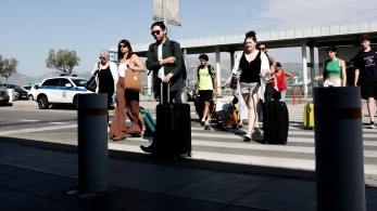 Σε ισχύ οι μπάρες εισόδου στο αεροδρόμιο «Ελευθέριος Βενιζέλος»