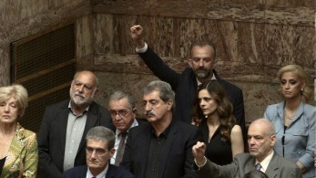 Τρέχει και δεν… φτάνει ο Πολάκης: σε πανικό για τη βουλευτική έδρα (Βίντεο)