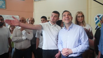 Εκλογές 2023 - «Εθνικοί τυμβωρύχοι»: υποκρισία και fake news ΣΥΡΙΖΑ για την Υγεία