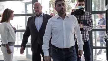 Εκλογές 2023 - Πού το πάει ο Ανδρουλάκης; Το σκληρό, α λα Λαλιώτη, ροκ και τα όρια του λαϊκισμού