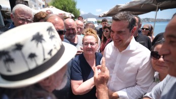 Ναυάγιο – Πύλος: Ο Τσίπρας επιχειρεί και πάλι  να διασύρει τη χώρα – Στοχοποιεί και το Λιμενικό