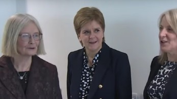 Ελεύθερη χωρίς απαγγελία κατηγορίας η Νίκολα Στέρτζον