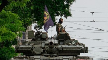 Ρωσία: ο «τσάρος»  είναι γυμνός!