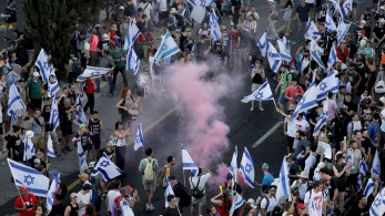 Ισραήλ: νέες διαδηλώσεις κατά του Νετανιάχου - Με μαύρα πρωτοσέλιδα οι εφημερίδες