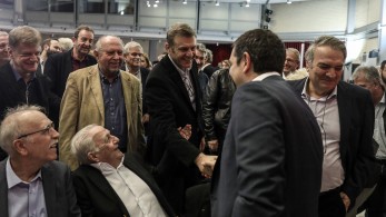 Παραίτηση Τσίπρα: Αγώνας Γκλέτσου να μείνει ο πρόεδρος Αλέξης - «Αλλιώς μαύρο φίδι» Παραίτηση Τσίπρα: Αγώνας Γκλέτσου να μείνει ο πρόεδρος Αλέξης - «Αλλιώς μαύρο φίδι»