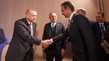 Συνάντηση Μητσοτάκη - Ερντογάν: «παράθυρο» ευκαιρίας για επανεκκίνηση των ελληνοτουρκικών σχέσεων