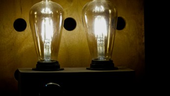 Λογαριασμοί ρεύματος: μέτρα στήριξης τον Αύγουστο