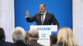 Πατούλη ψηφίζεις, Πατούλη παίρνεις…