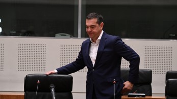 Παραίτηση Τσίπρα: «Πέταξε λευκή πετσέτα» λέει ο γαλλικός Τύπος Παραίτηση Τσίπρα: «Πέταξε λευκή πετσέτα» λέει ο γαλλικός Τύπος
