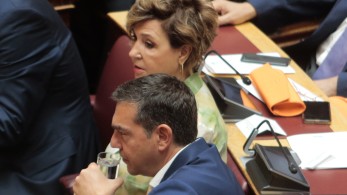 Μες στην… καλή χαρά η Κοινοβουλευτική Ομάδα του ΣΥΡΙΖΑ
