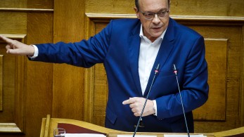 Προγραμματικές δηλώσεις: «κολλημένος» με το άρθρο 16 ο Φάμελλος