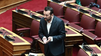 «Κωλοτούμπα» του ΣΥΡΙΖΑ για το οικονομικό νομοσχέδιο - Η απάντηση Χατζηδάκη «Κωλοτούμπα» του ΣΥΡΙΖΑ για το οικονομικό νομοσχέδιο - Η απάντηση Χατζηδάκη