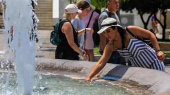 Υποχωρεί ο καύσωνας - Ακραίος κίνδυνος για φωτιά σε εφτά περιφέρειες