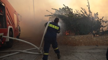 Φωτιές - Δήμαρχος Τανάγρας: Βελτιωμένη η εικόνα στα Δερβενοχώρια σε σχέση με τη νύχτα