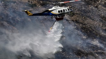 Δερβενοχώρια: μάχη για να μην περάσει η φωτιά την παλιά εθνική οδό - Εκκενώνονται Παλαιοχώρι, Αγία Σωτήρα, Πανόραμα