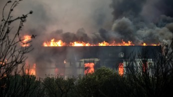 Φωτιές: νέο μέτωπο στην Κύμη Ευβοίας - Μαίνονται οι φλόγες στη Μαγνησία