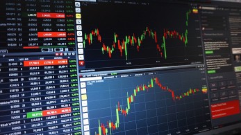 Πτώση καταγράφουν τα ευρωπαϊκά χρηματιστήρια - Πώς επηρεάζονται από το παγκόσμιο «μπλακ άουτ» Πτώση καταγράφουν τα ευρωπαϊκά χρηματιστήρια - Πώς επηρεάζονται από το παγκόσμιο «μπλακ άουτ»