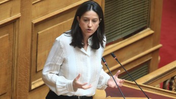 Κεραμέως: Αίρονται όλοι οι περιορισμοί στην ψήφο αποδήμων