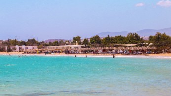 Ξεκινούν μαζικοί έλεγχοι στις παραλίες - Παύλος Μαρινάκης: Ο νόμος θα εφαρμοστεί