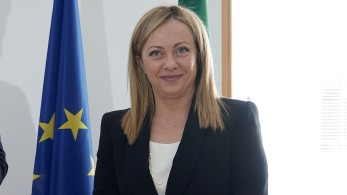 Ιταλία: κόβει το «κοινωνικό εισόδημα» η Μελόνι