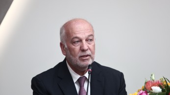 O Γιώργος Φλωρίδης κλείνει τα παραθυράκια για τους δραπέτες του νόμου O Γιώργος Φλωρίδης κλείνει τα παραθυράκια για τους δραπέτες του νόμου